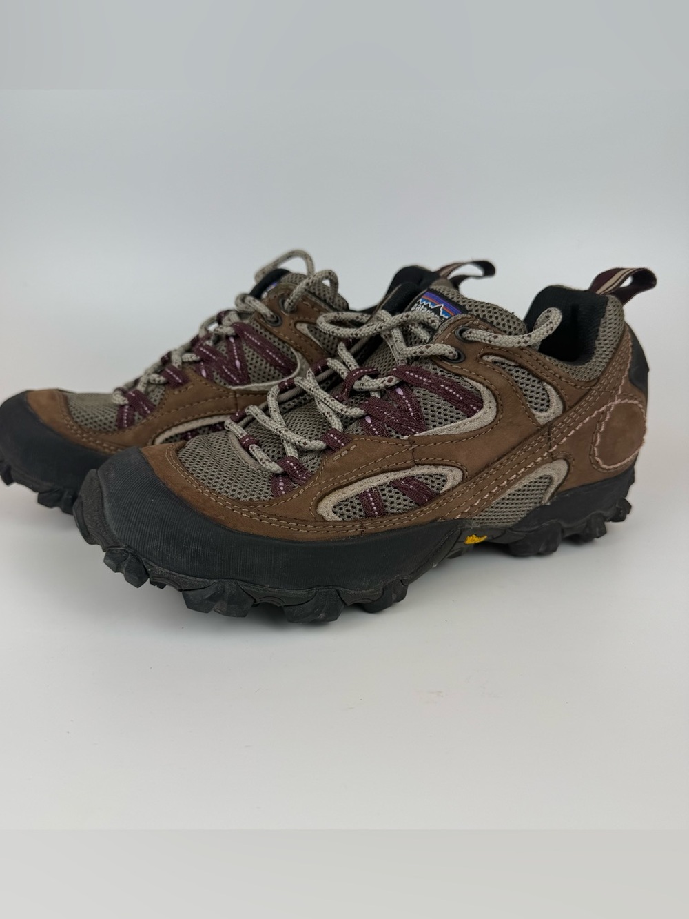PATAGONIA Drifter Womens size 6 Brown Suede GORE-TEX Lace-Up Vibram Hiking Shoes